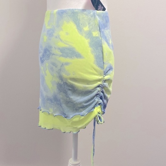 NWT wild fable tie dye micro mesh mini skirt - Picture 2 of 5